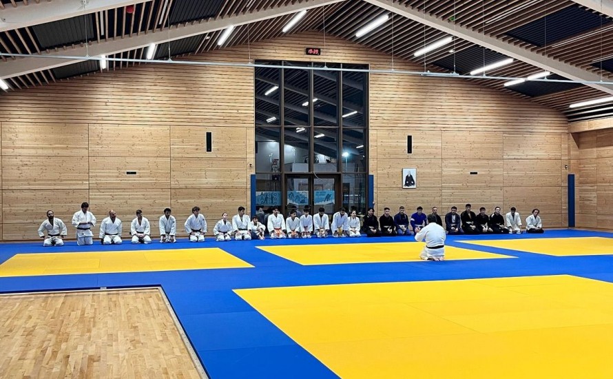 Esprit de partage sur les tatamis !